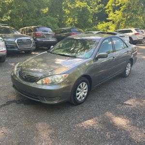 TOYOTA CAMRY - 1