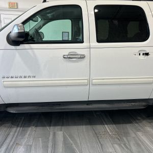 صورة 3 لـ 2014 Chevrolet SUBURBAN LT