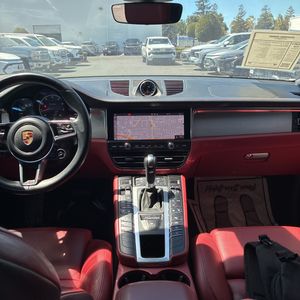 2021 Porsche MACAN TURBO 照片 37