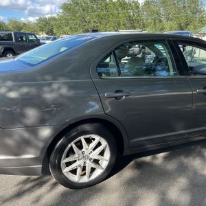 FORD FUSION SEL - 9