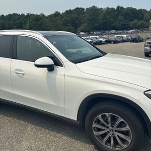 2025 Mercedes-BENZ GLC thumbnail 13