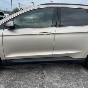 FORD EDGE SEL - 3