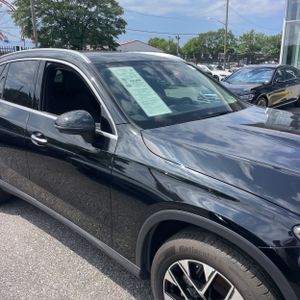 2025 Mercedes-BENZ GLC thumbnail 13