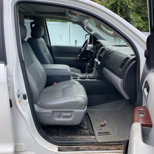 2012 Toyota SEQUOIA PLATINUM — миниатюра 33