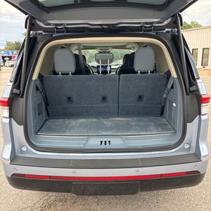 2024 Lincoln NAVIGATOR BLACK LABEL 照片 45
