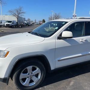 JEEP GRAND CHEROKEE LAREDO - 2