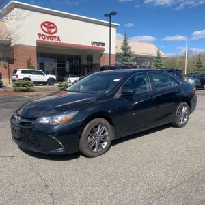 TOYOTA CAMRY - 1