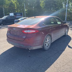 FORD FUSION SE - 8