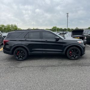 FORD EXPLORER ST - 10