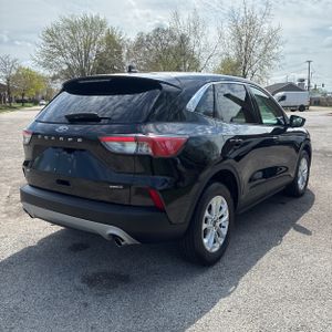 FORD ESCAPE HYBRID SE - 8