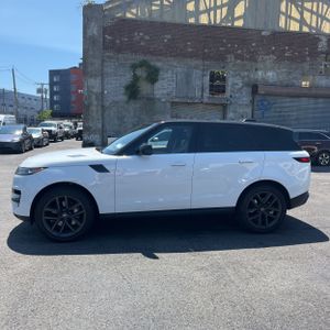 صورة 3 لـ 2024 LAND Rover RANGE ROVER SPORT P360 SE