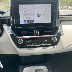 صورة مصغرة 37 لـ 2025 Toyota COROLLA LE