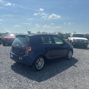 CHEVROLET SONIC LT - 8