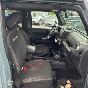 2015 JEEP WRANGLER UNLIMITED SAHARA 缩略图 33