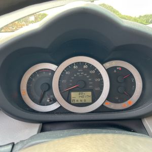 صورة مصغرة 37 لـ 2011 Toyota RAV4 BASE