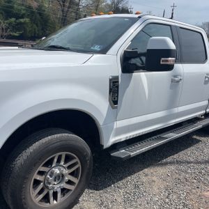 FORD F-250 SUPER DUTY LARIAT - 2
