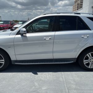 صورة 4 لـ 2012 Mercedes-BENZ M-CLASS