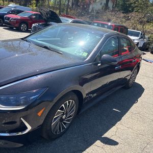 HYUNDAI SONATA HYBRID SEL - 2