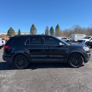 FORD EXPLORER XLT - 10