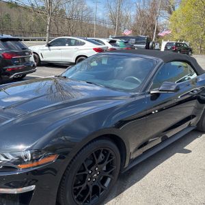 FORD MUSTANG ECOBOOST - 2