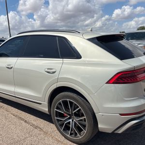 صورة 6 لـ 2023 AUDI Q8 PRESTIGE