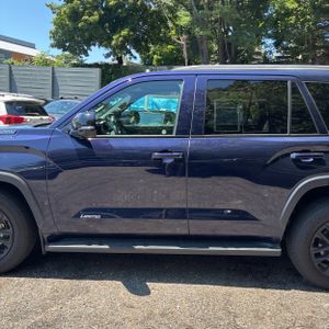 2026 Toyota SEQUOIA LIMITED — фото 4