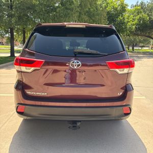 صورة 7 لـ 2019 Toyota HIGHLANDER LE PLUS