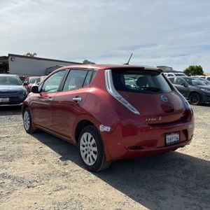 NISSAN LEAF S - 5