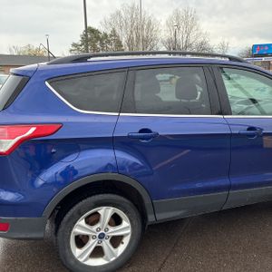 FORD ESCAPE SE - 9