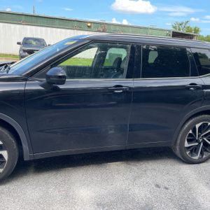 صورة 4 لـ 2022 Mitsubishi OUTLANDER SEL