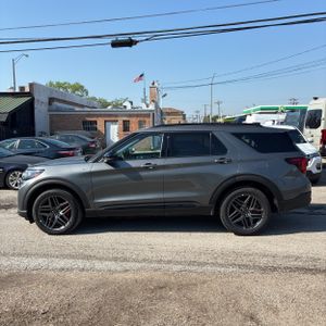 FORD EXPLORER ST-LINE - 3