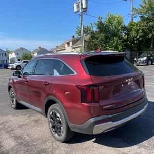 2024 KIA SORENTO S — фото 5
