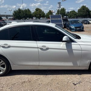 صورة مصغرة 11 لـ 2017 BMW 3 SERIES 330I