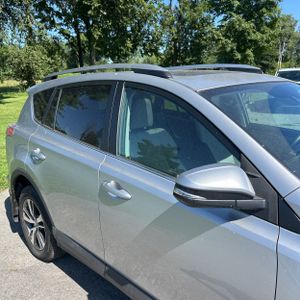 2017 Toyota RAV4 XLE 缩略图 13