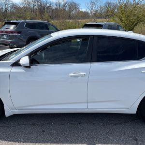 NISSAN SENTRA SV - 4