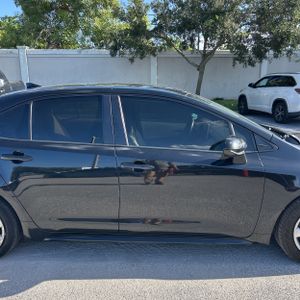 2021 Toyota COROLLA LE 缩略图 11