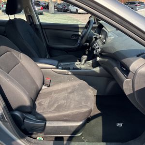 صورة مصغرة 32 لـ 2024 Nissan SENTRA S