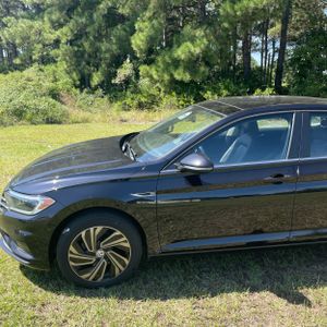 2019 Volkswagen JETTA SEL PREMIUM — фото 2