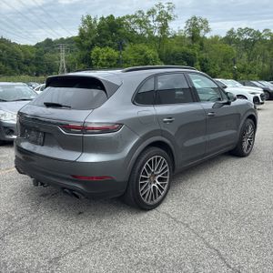 PORSCHE CAYENNE - 8