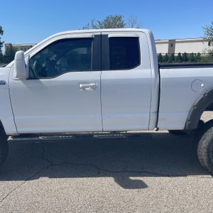 FORD F-150 XL - 4
