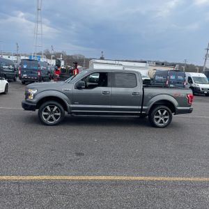 FORD F-150 LARIAT - 3