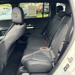 2026 Mercedes-BENZ GLB — миниатюра 34