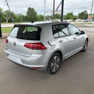 VOLKSWAGEN E-GOLF SE - 8