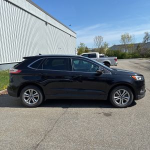 FORD EDGE SEL - 10