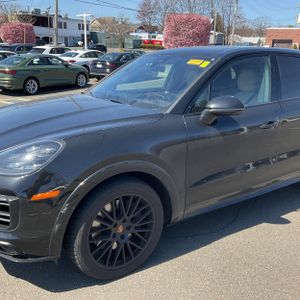 PORSCHE CAYENNE GTS - 2