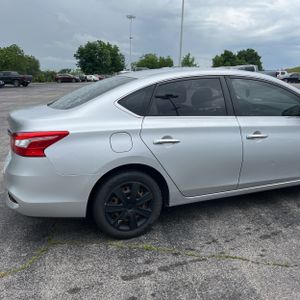 NISSAN SENTRA S - 9
