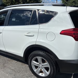 2014 Toyota RAV4 XLE 照片 6