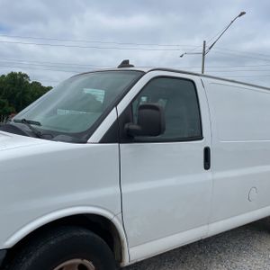 CHEVROLET EXPRESS - 2