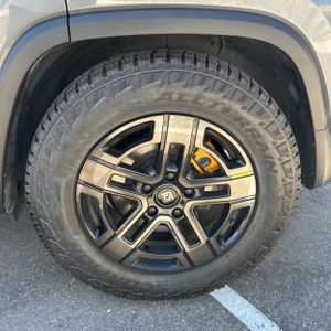 صورة مصغرة 18 لـ 2023 Rivian R1S ADVENTURE