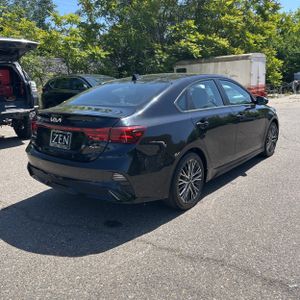 KIA FORTE GT-LINE - 8